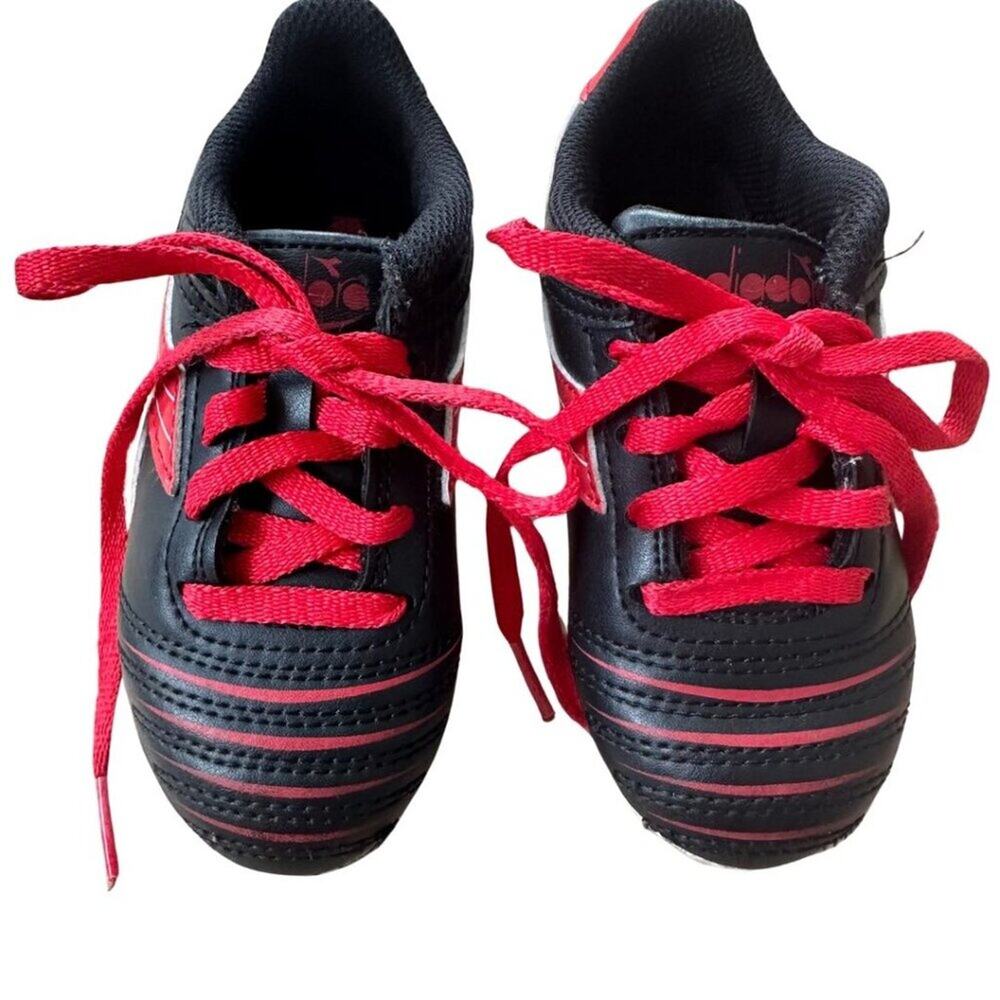 Diadora Soccer Shoes Black and Red 9